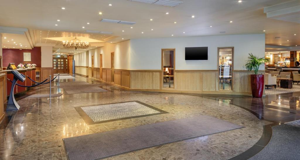 Delta Hotels By Marriott Warwick Exterior foto
