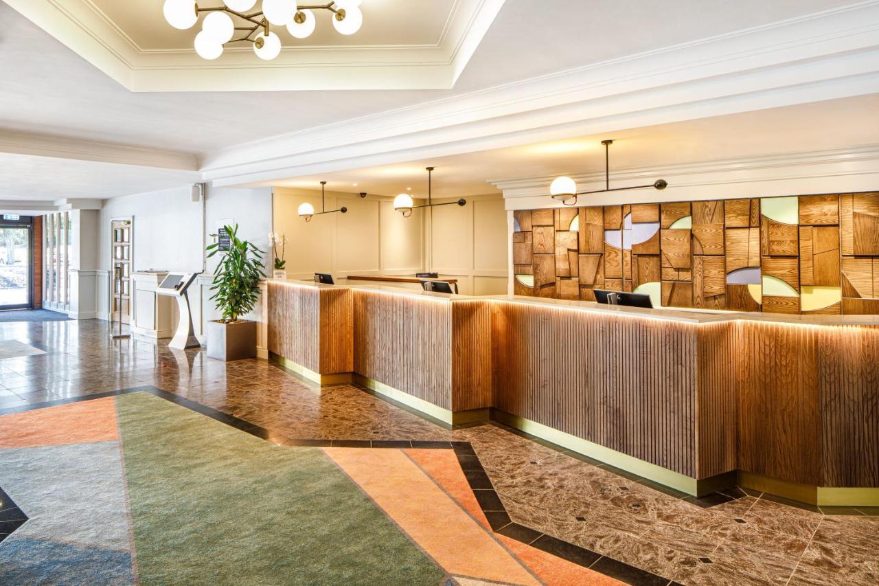 Delta Hotels By Marriott Warwick Exterior foto