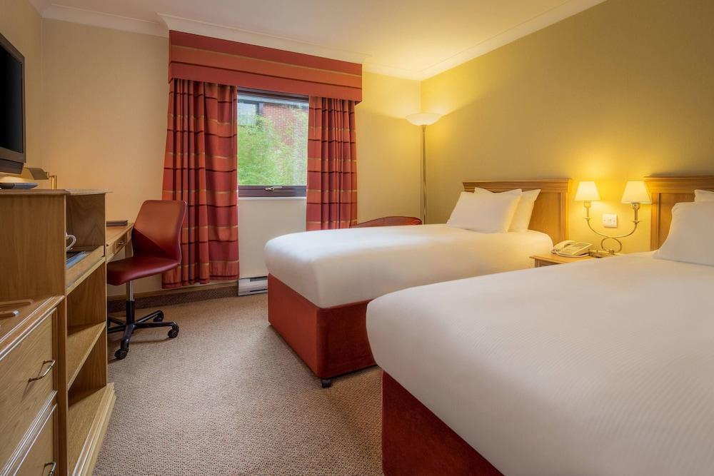 Delta Hotels By Marriott Warwick Exterior foto