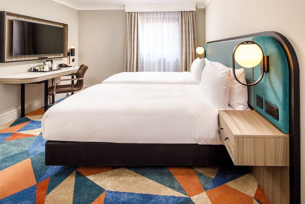 Delta Hotels By Marriott Warwick Exterior foto