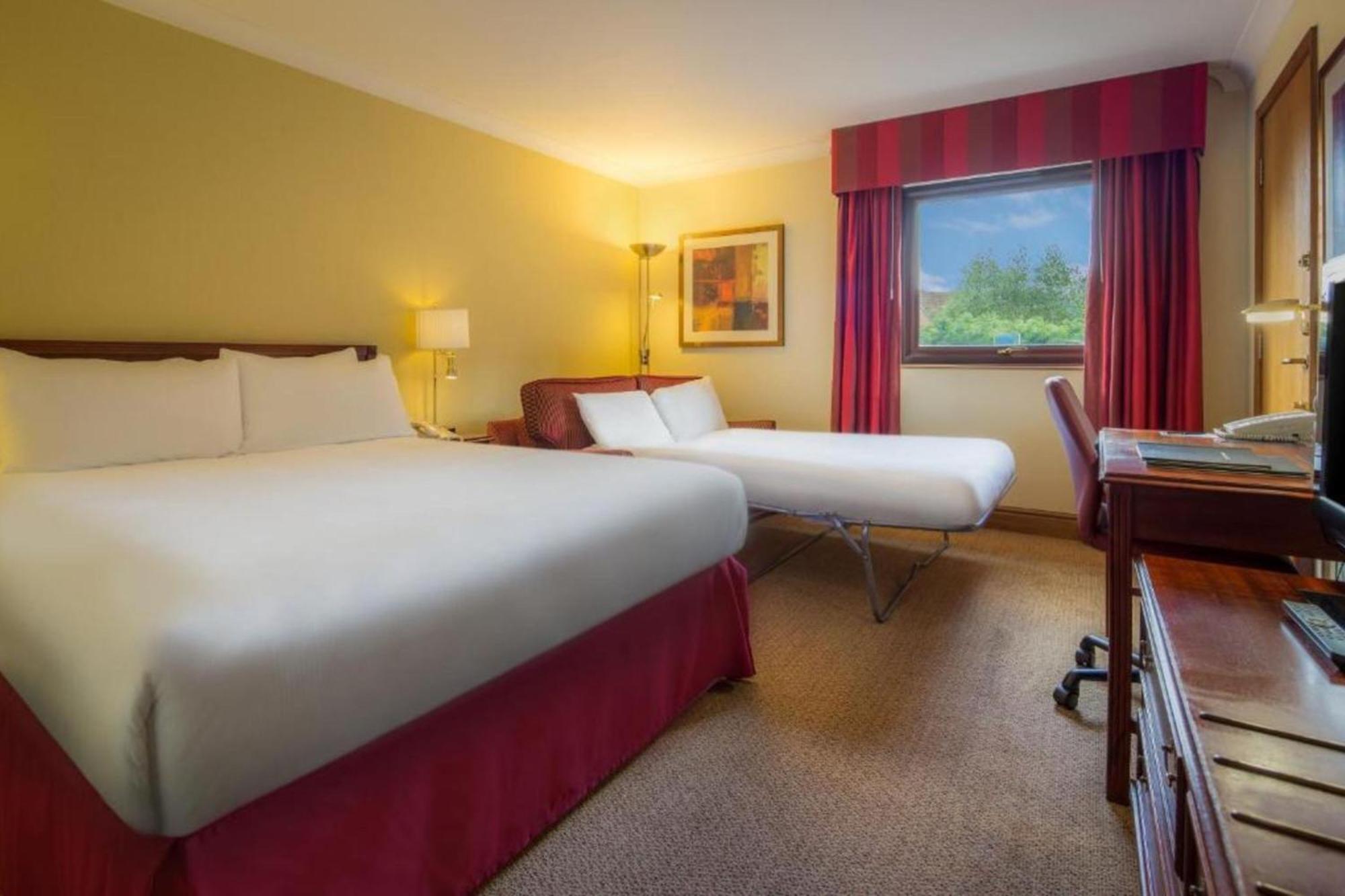 Delta Hotels By Marriott Warwick Warwick  Exterior foto