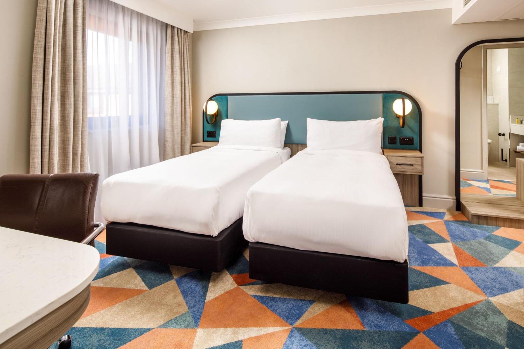 Delta Hotels By Marriott Warwick Warwick  Exterior foto
